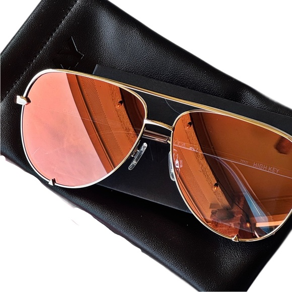 Quay Australia Accessories - NIB - QUAY Australia, HIGH KEY, Gold Frame/Copper Fade Lens Aviators